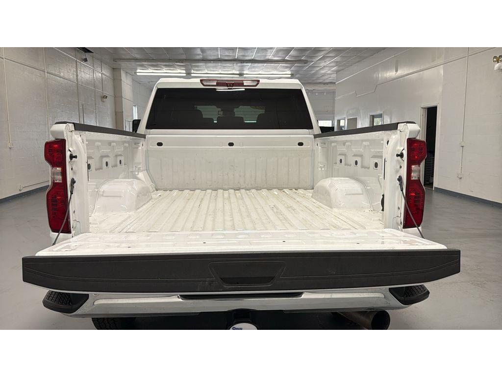 2025 Chevrolet Silverado 2500HD LT - Photo 9