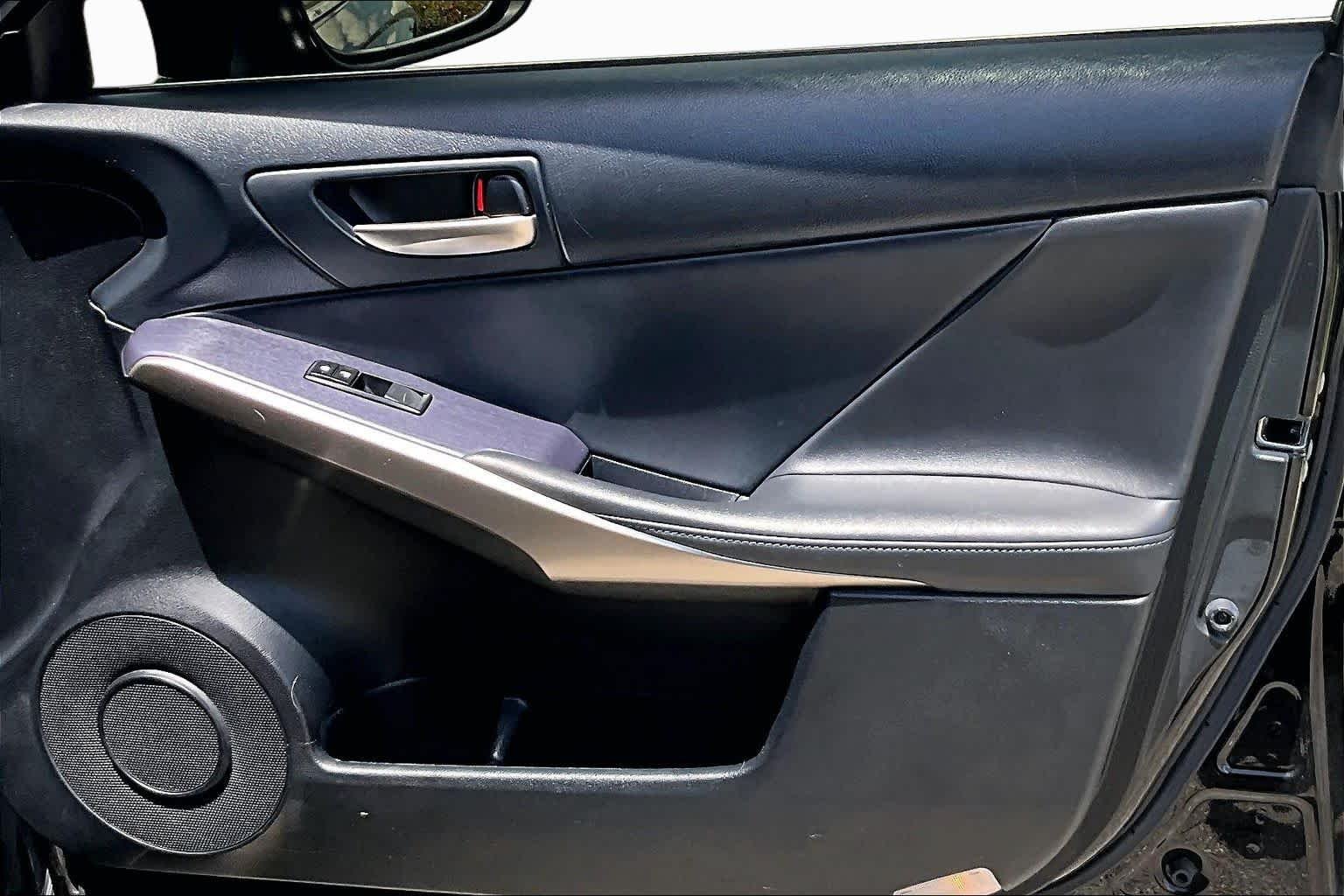 Used 2020 Obsidian Lexus F SPORT image 27