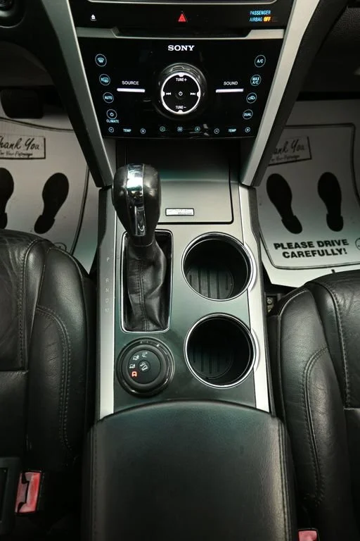Used 2013 Black Ford Limited image 20