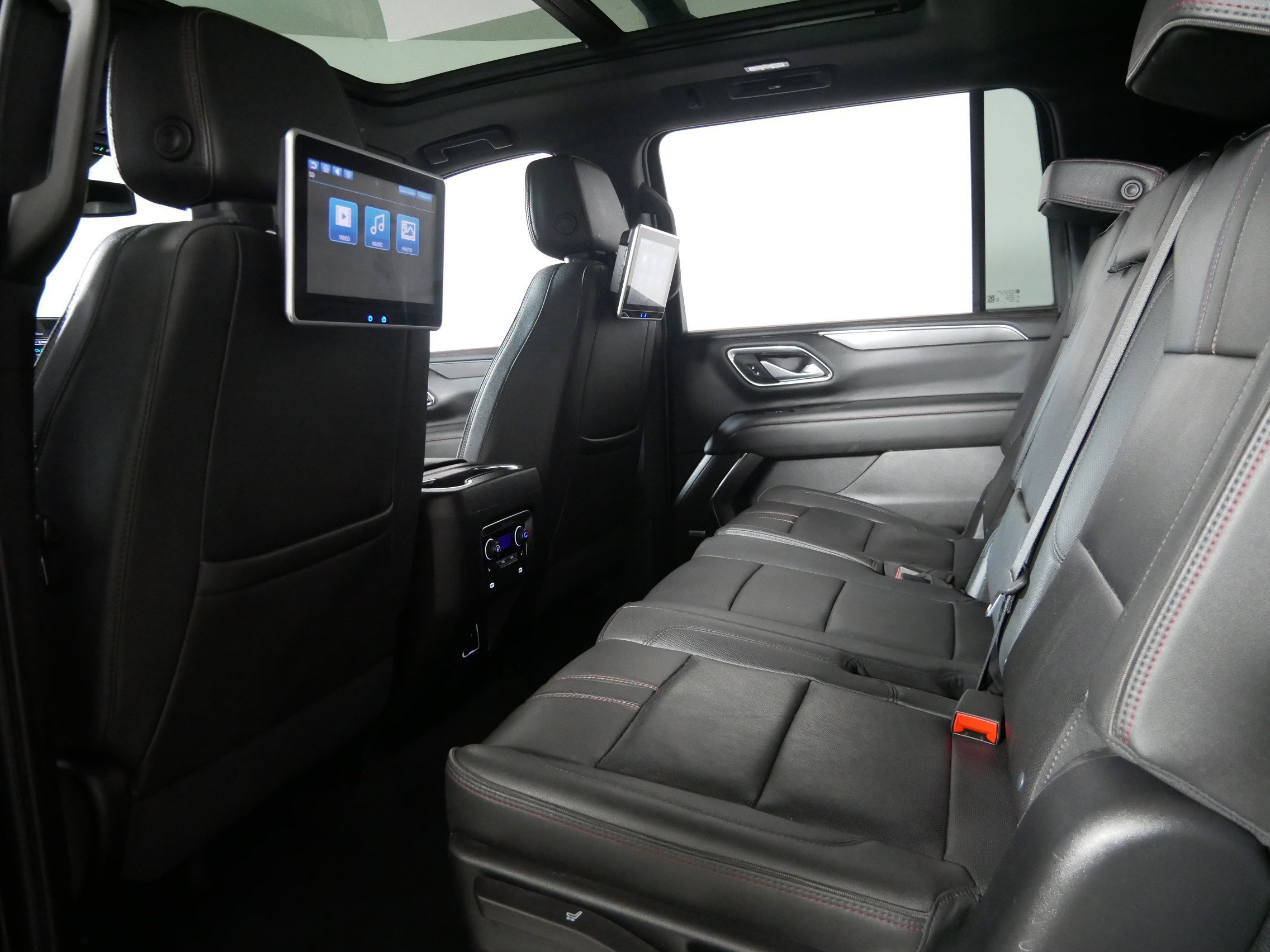 Used 2022 Black Chevrolet RST image 32