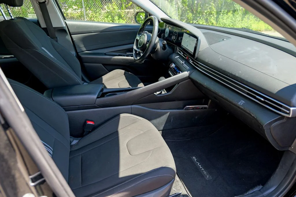 Used 2023 Onyx Black Hyundai SEL image 29