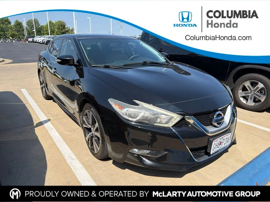 Used 2017 Black Nissan 3.5 SL image 1