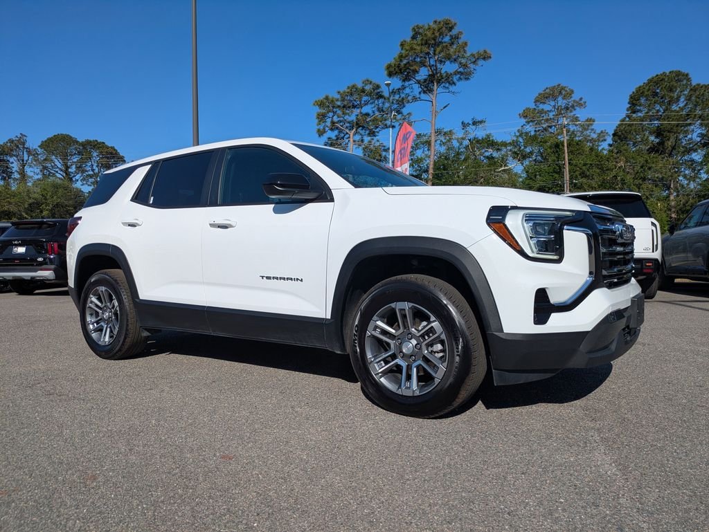 2025 GMC Terrain Elevation FWD's photo