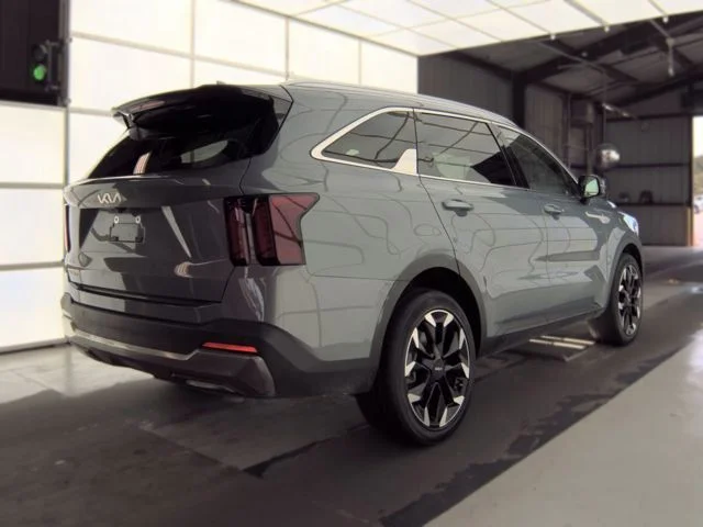 Used 2025 Silver Kia EX image 7