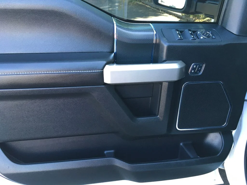 Used 2018 White Ford Lariat image 21