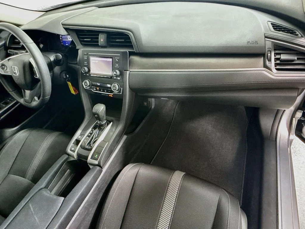 Used 2017 Lunar Silver Metallic Honda LX image 26