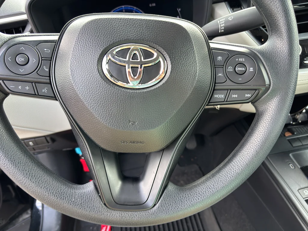 Used 2026 Jet Black Toyota L image 6