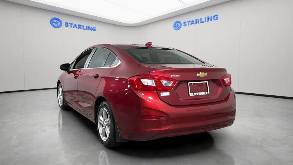 Used 2017 CAJUN RED TINTCOAT Chevrolet LT image 7