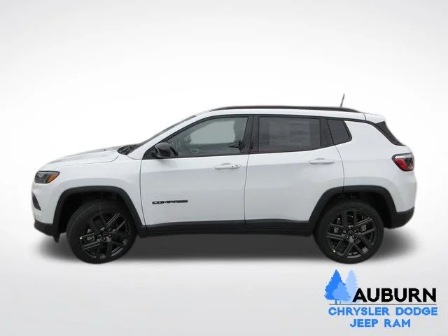 New 2026 Bright White Clear-Coat Exterior Paint Jeep Latitude image 5