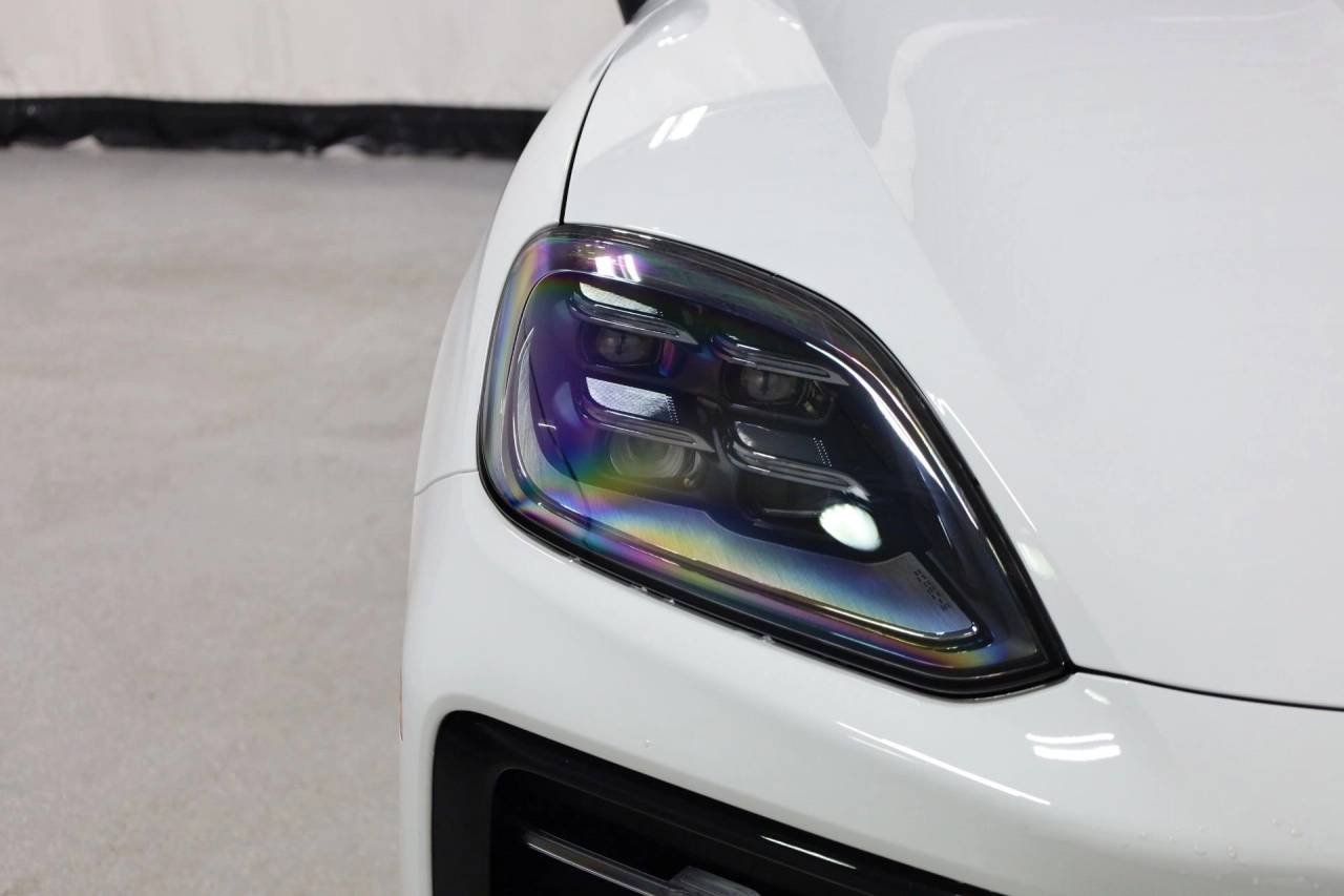 New 2026 White Porsche Coupe image 15