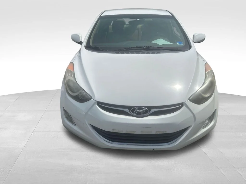 Used 2013 White Hyundai GLS image 31