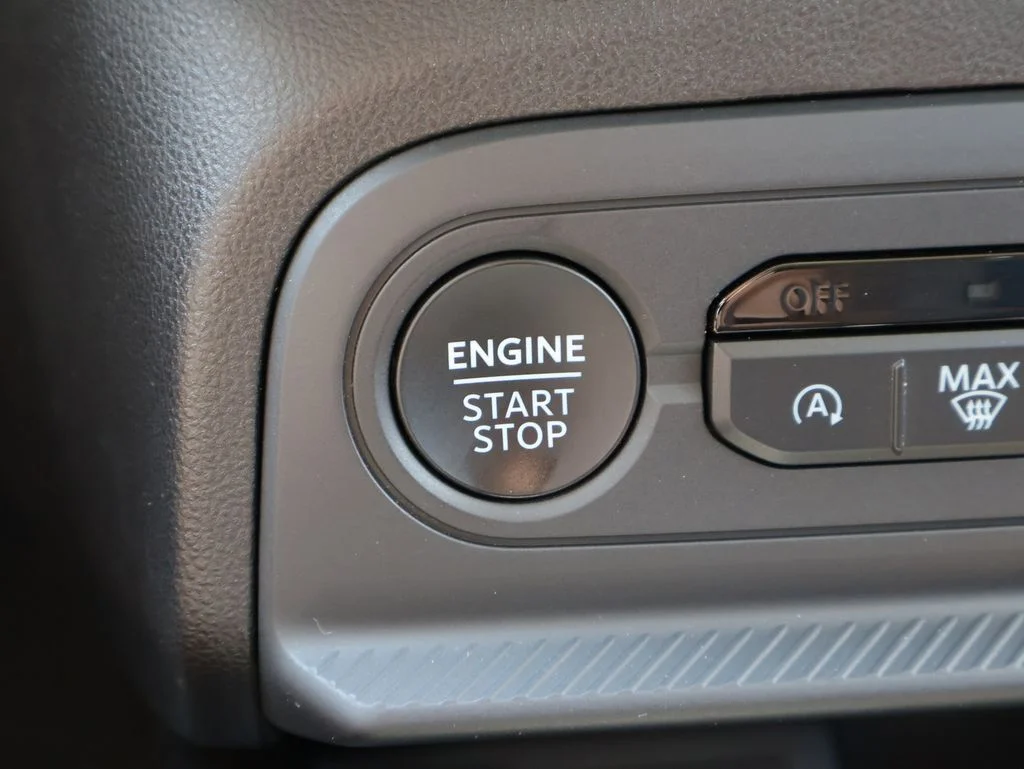 Certified Used 2025 Gray Metallic Ford Outer Banks image 31