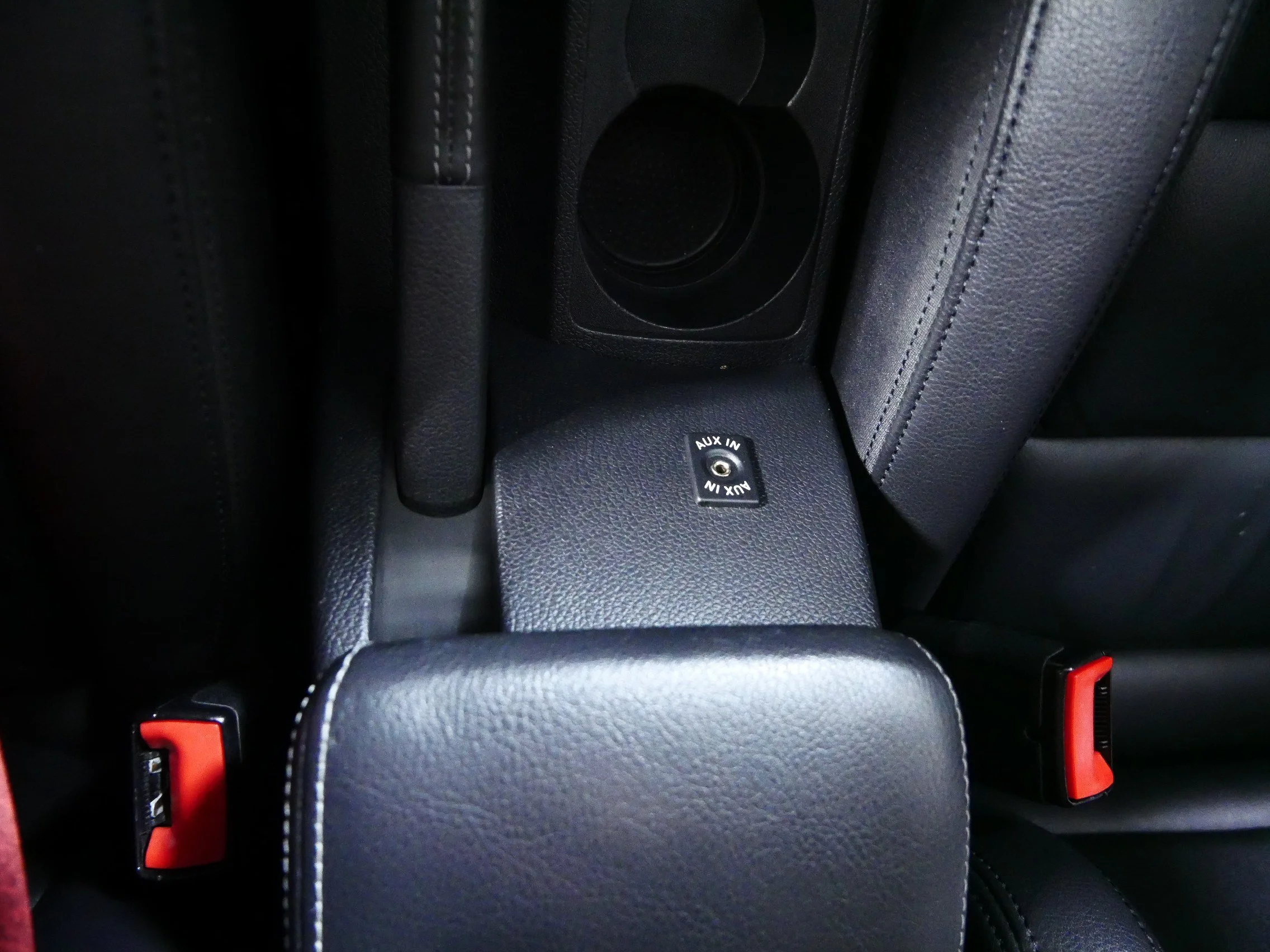 Used 2013 Tornado Red Volkswagen  image 29