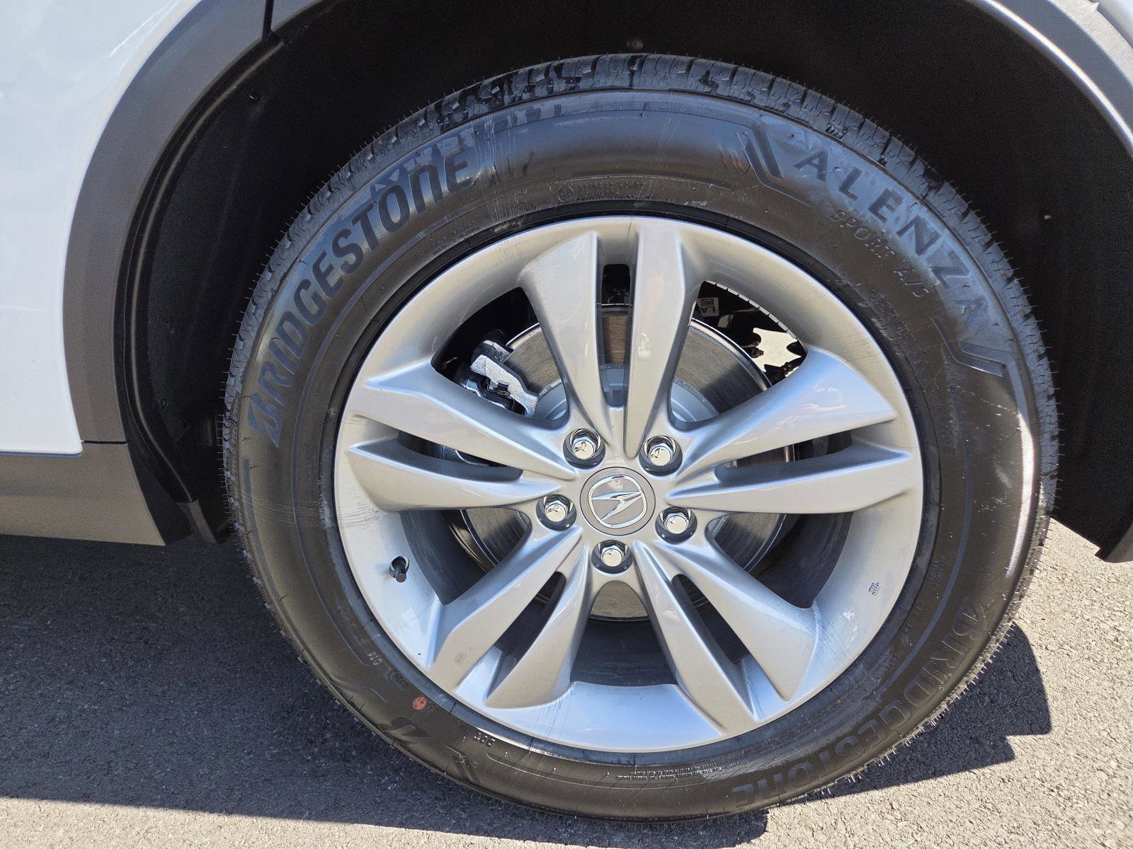 New 2026 Platinum White Pearl Acura AWD image 9