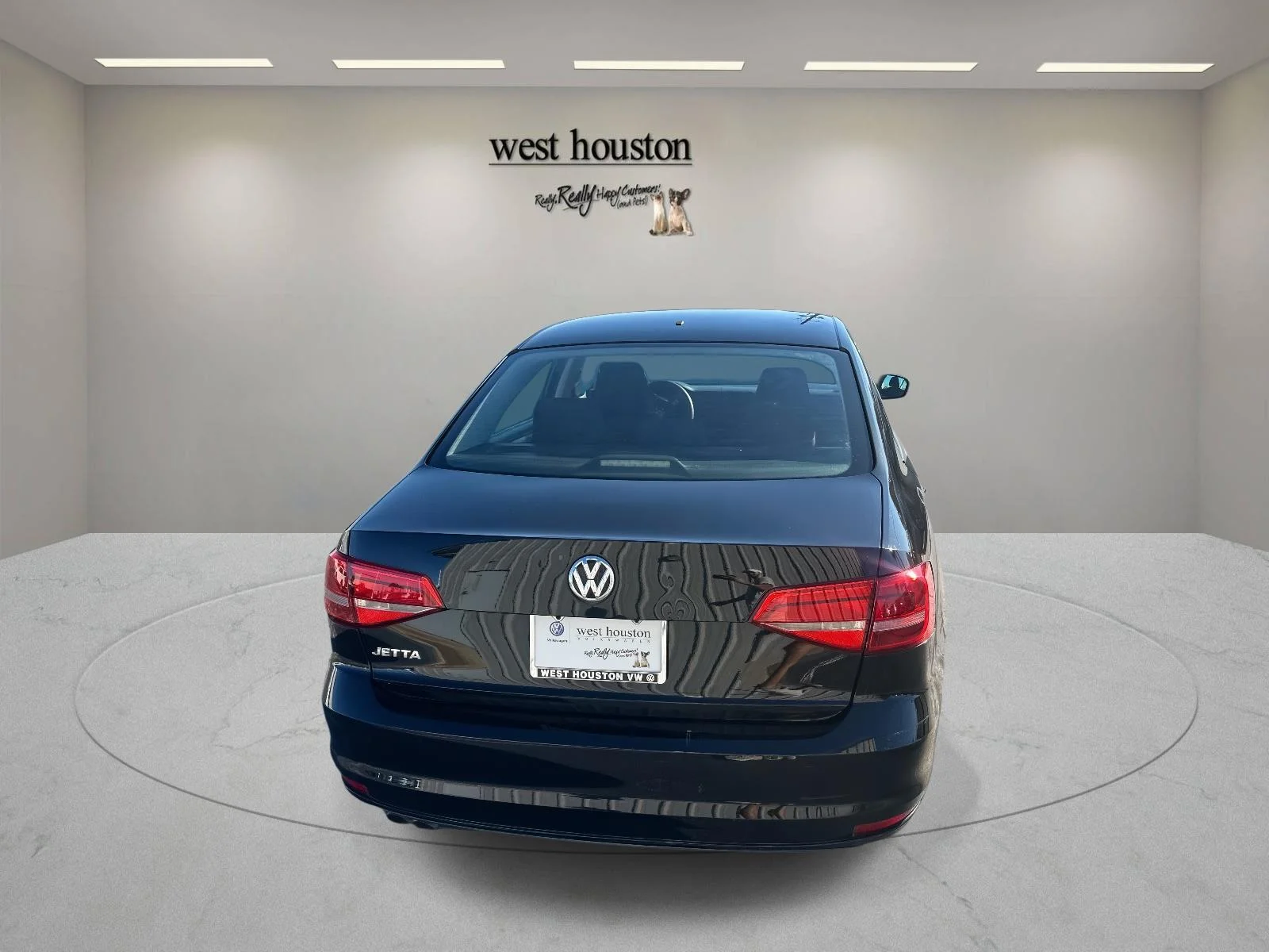 Used 2015 Black Volkswagen 4dr Auto 2.0L S image 5