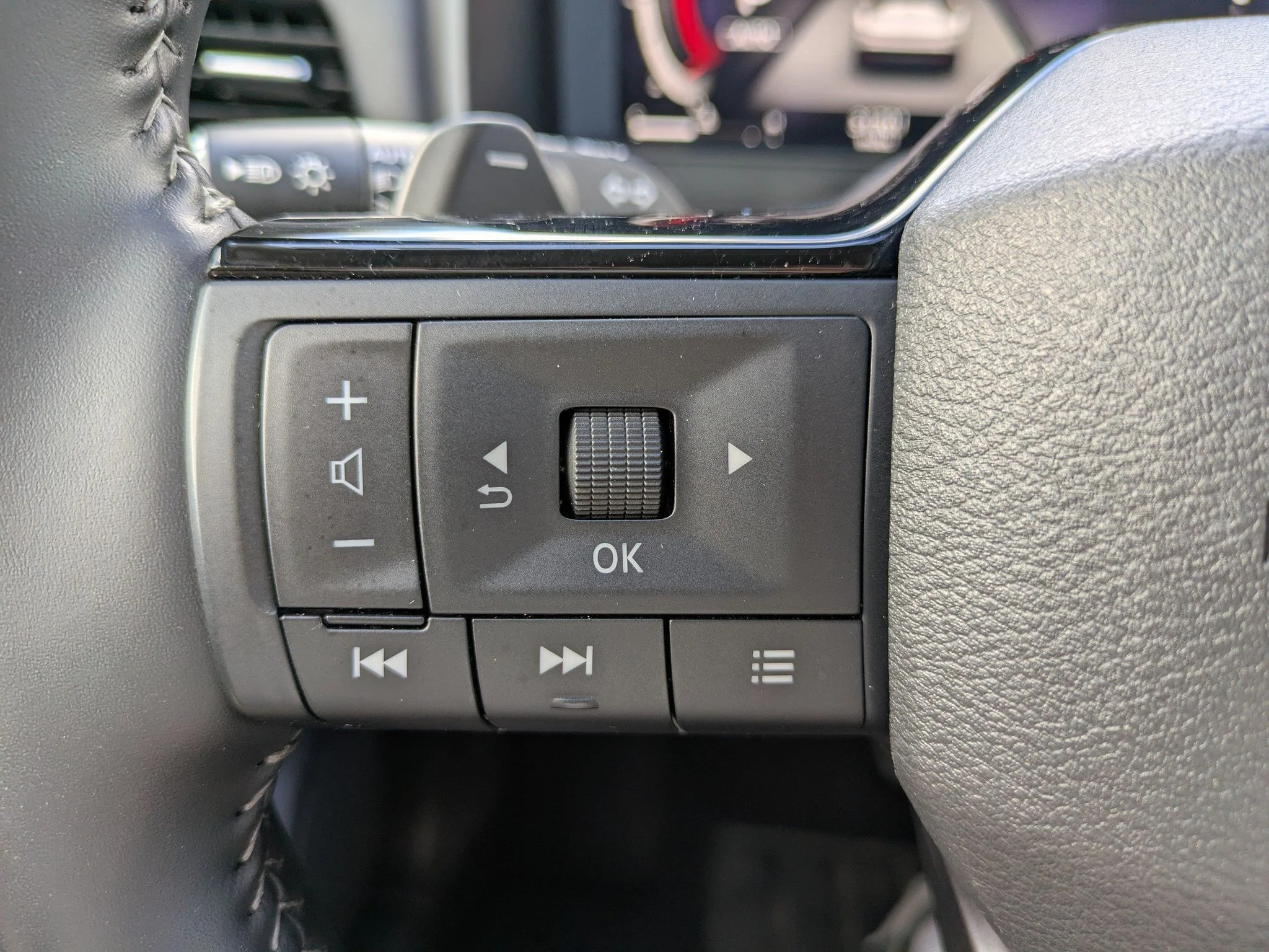 Certified Used 2026 Super Black Nissan SL image 26