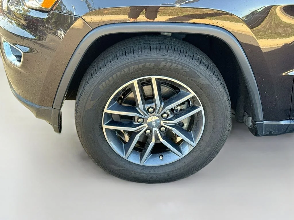 Used 2017 Brown Jeep Limited image 35