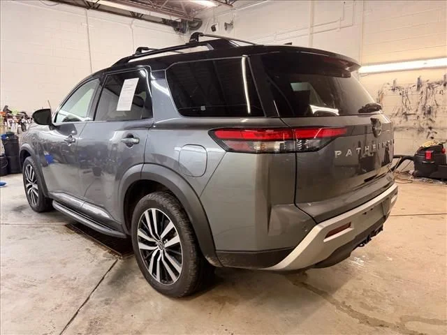 2023 Nissan Pathfinder Platinum - Photo 7