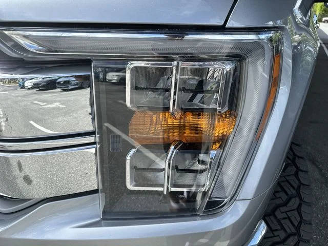 Used 2023 Silver Ford Lariat image 9