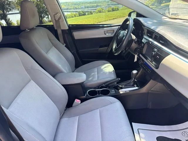 Used 2014 Silver Toyota LE Plus image 10