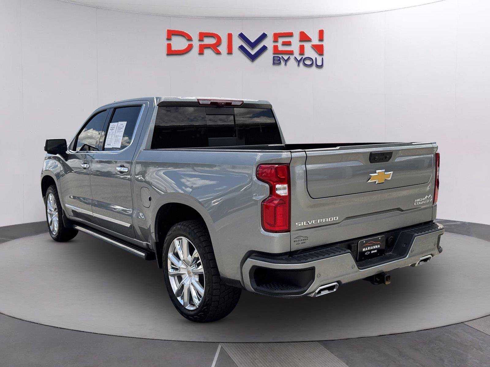 Used 2025 Sterling Gray Metallic Chevrolet High Country image 6