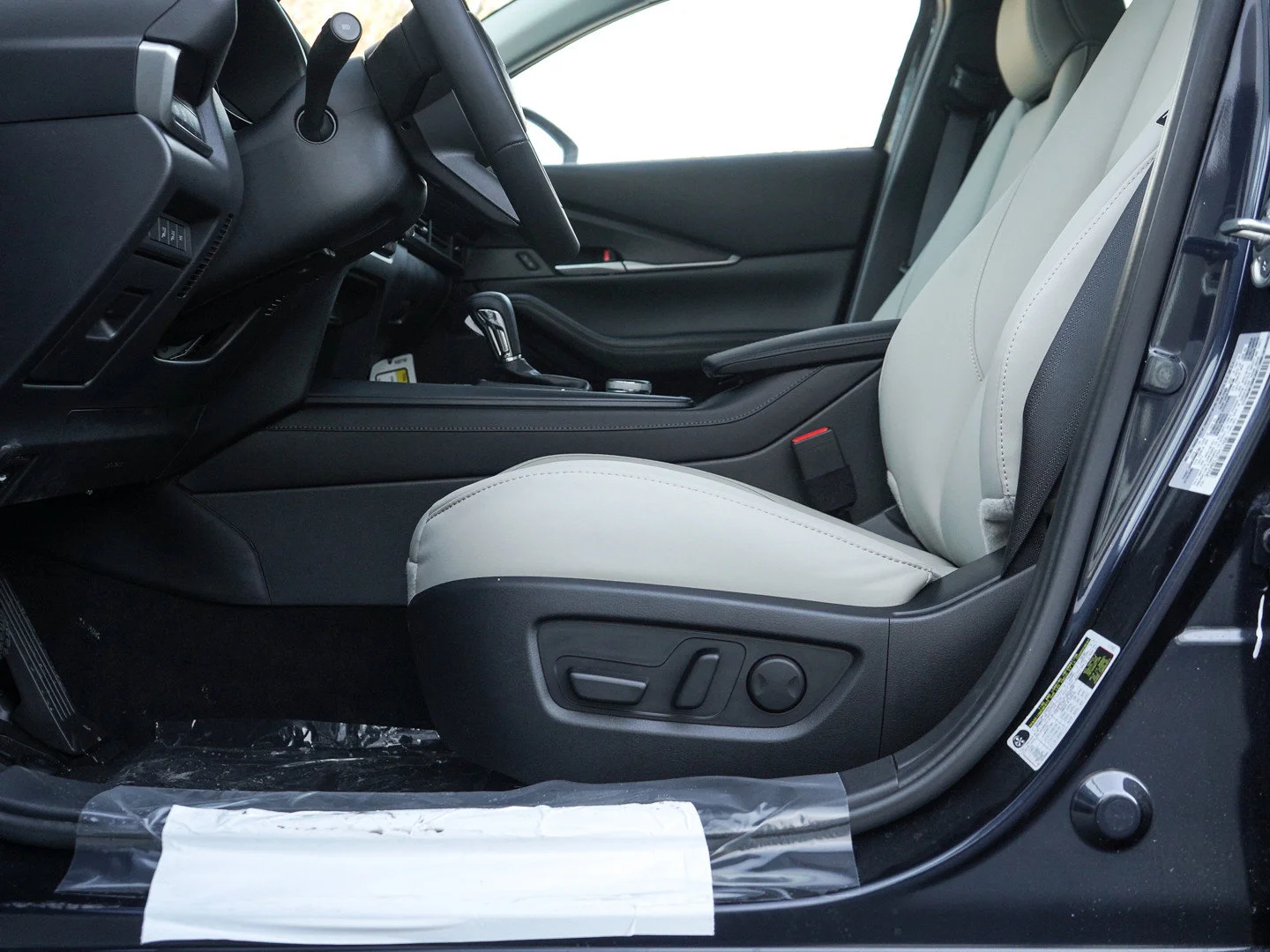 New 2026 Snowflake White Pearl Mazda 2.5 S Preferred AWD image 18