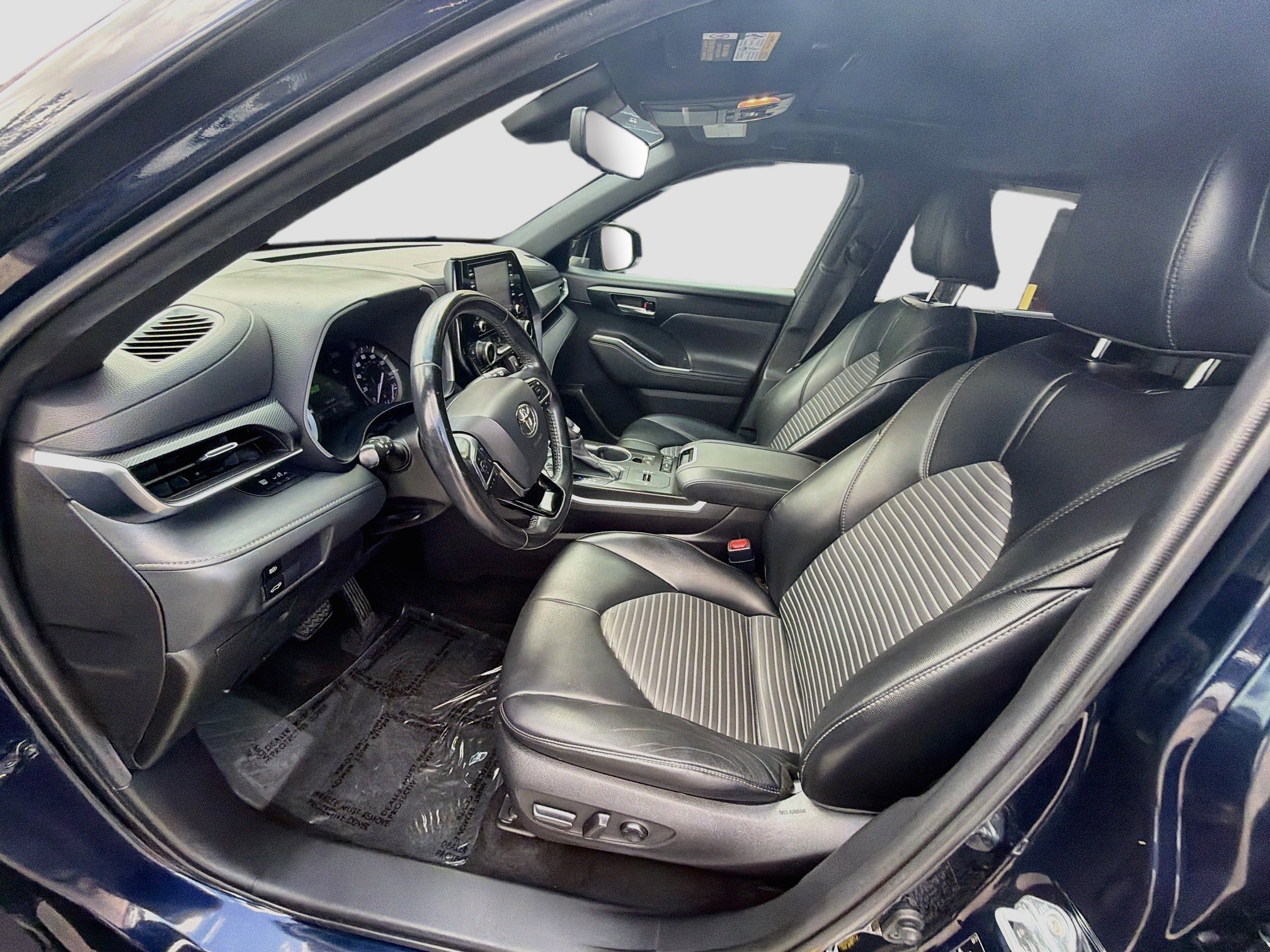 Used 2021 Blueprint Toyota XSE image 16