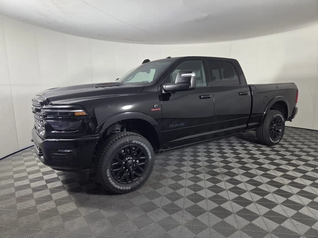 New 2026 Diamond Black Crystal Pearl-Coat Exterior Paint RAM Limited image 4