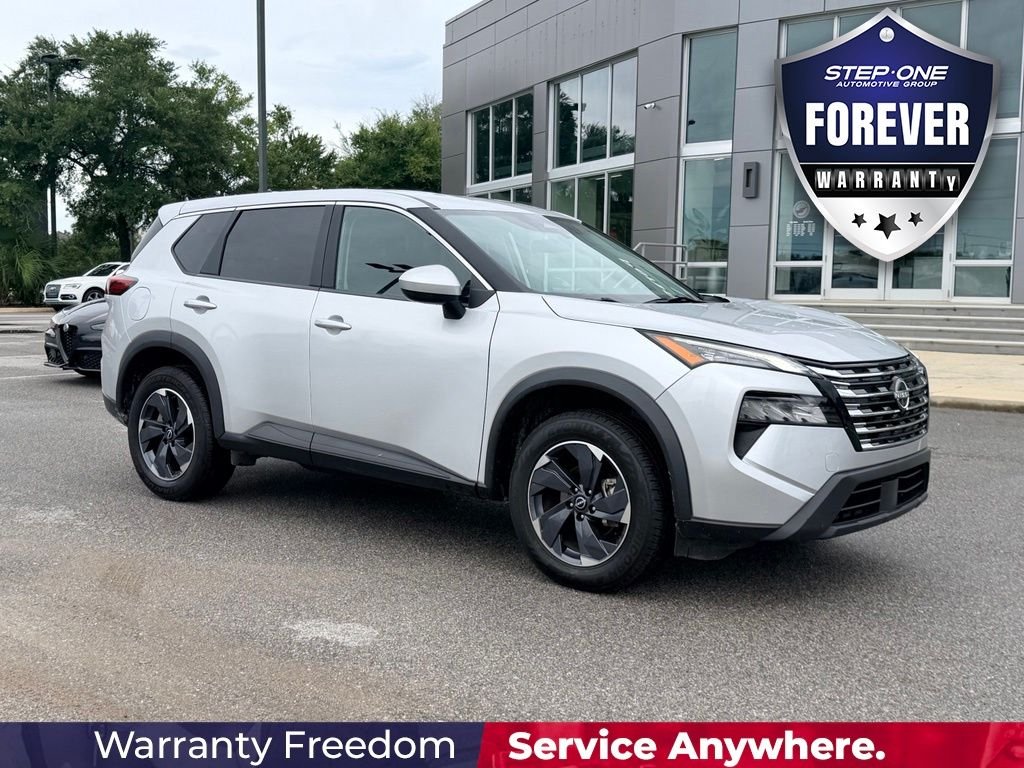 Used 2024 Silver Nissan SV image 8