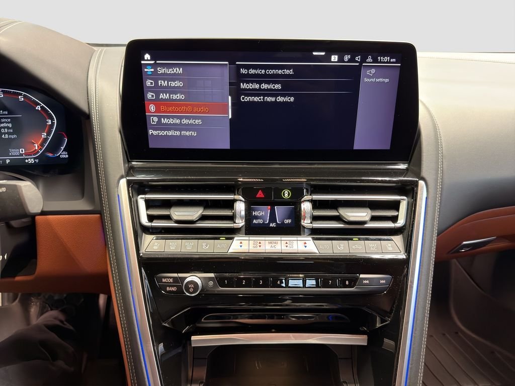 2025 BMW 8 Series M850i - Photo 14