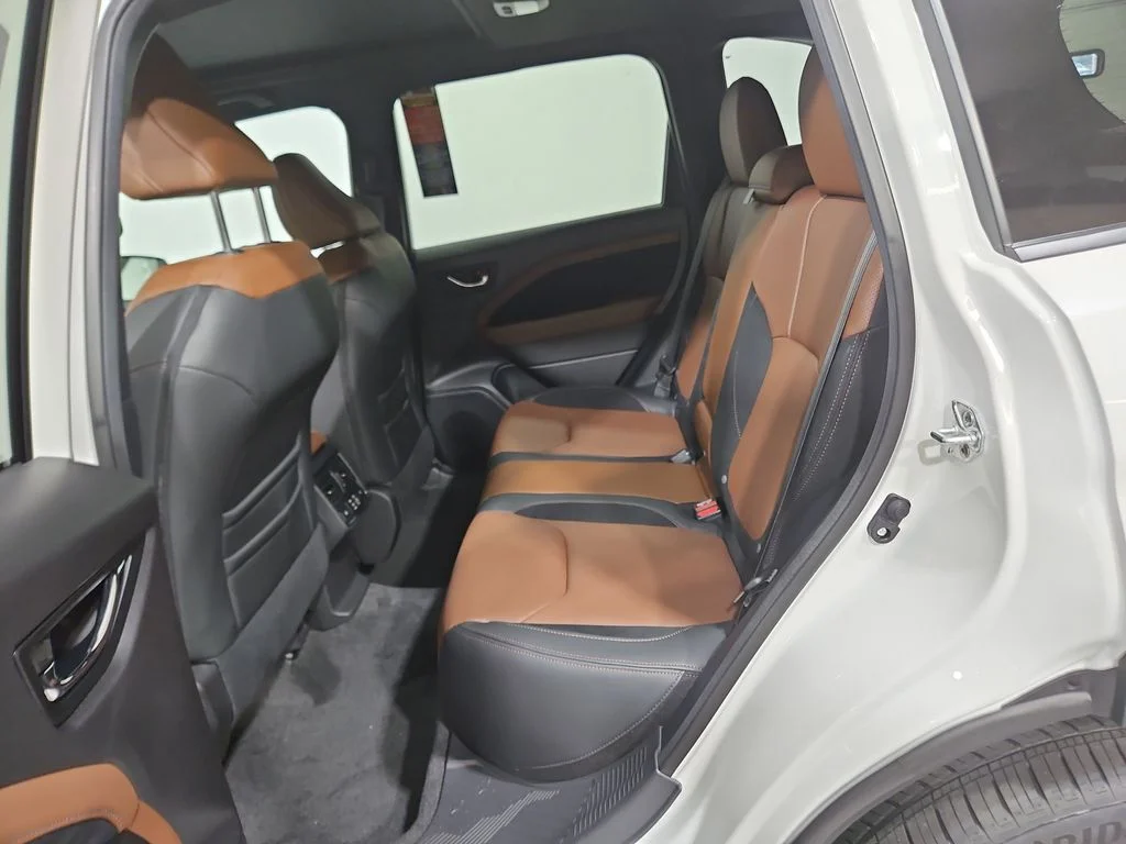 New 2026 CRYSTAL WHITE PEARL Subaru Touring image 25