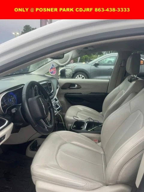 Used 2021 White Chrysler LXI image 7
