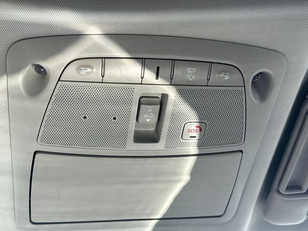 Used 2020 Gray Nissan Platinum image 36