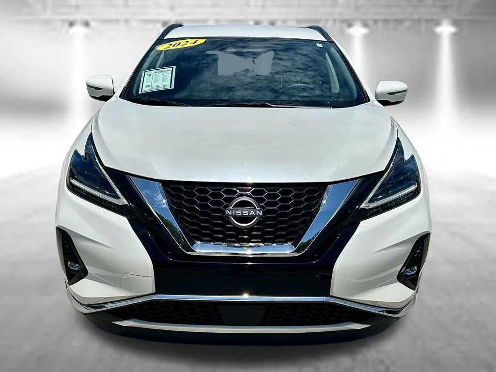 Certified Used 2024 White Nissan SV image 2
