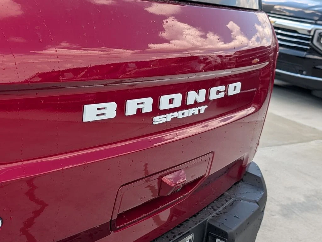 New 2026 Ruby Red Metallic Tinted Clearcoat Ford Badlands® image 10