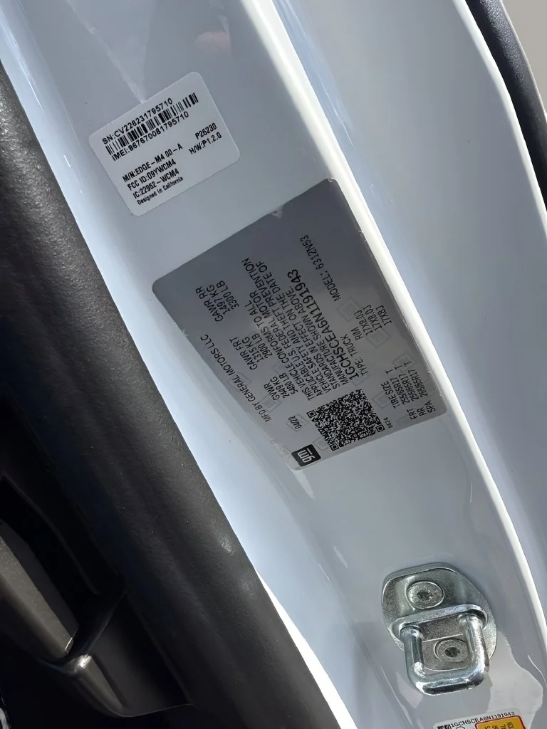Used 2022 White Chevrolet LT image 32