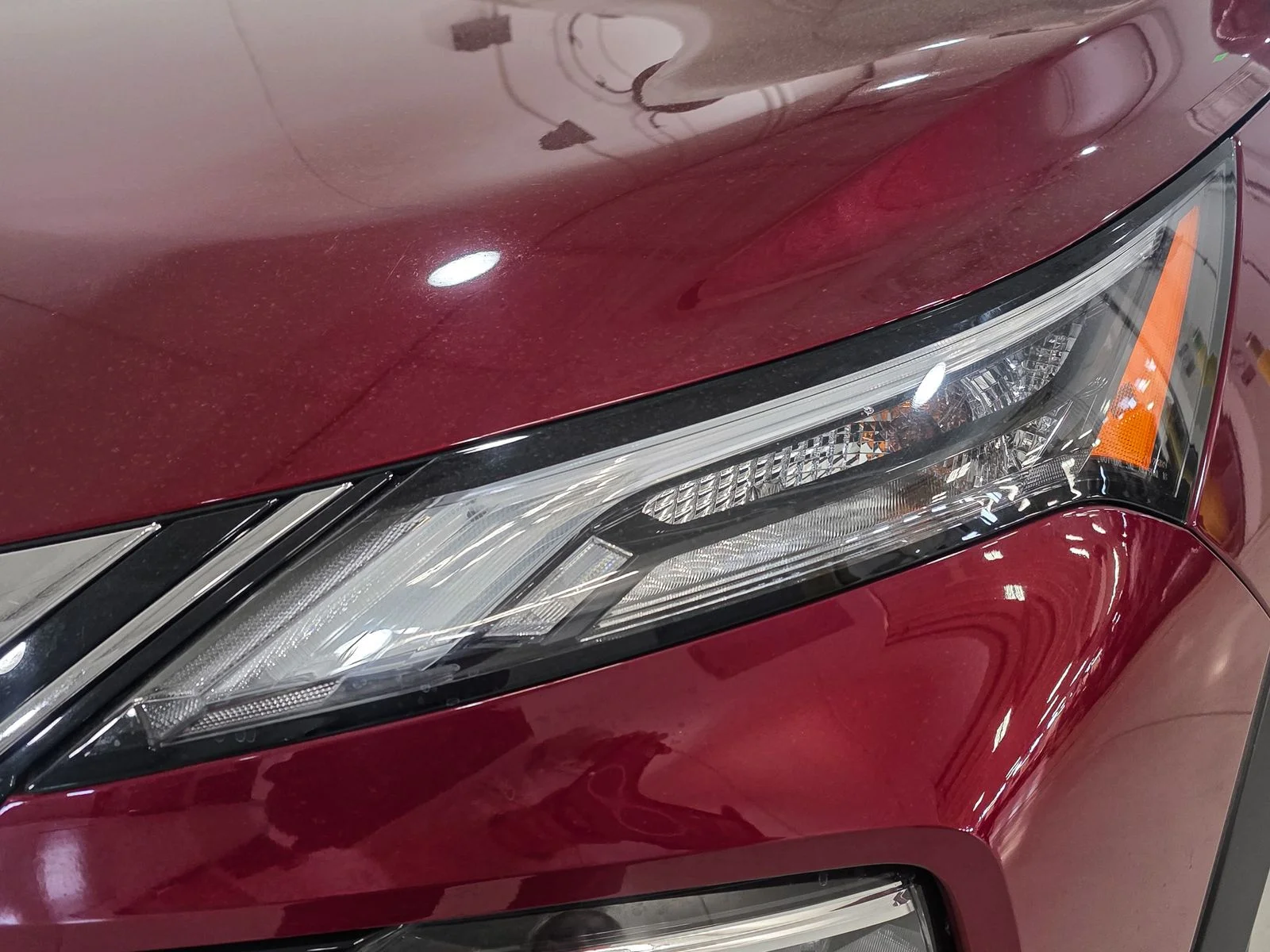 Used 2023 Red Nissan SV image 14