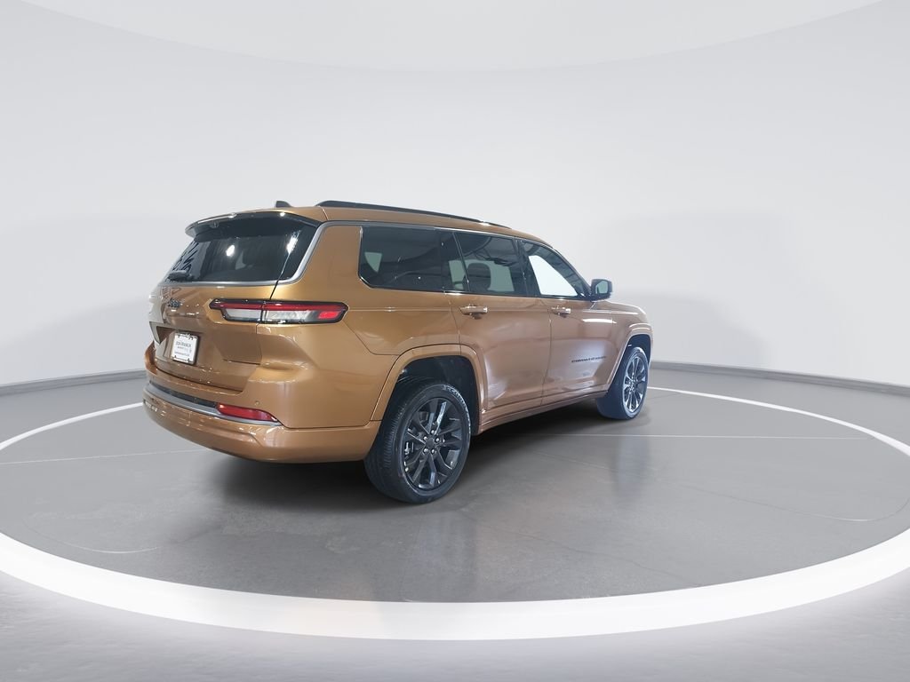 New 2026 Copper Shino Metallic Clear-Coat Exterior Paint Jeep Limited image 8