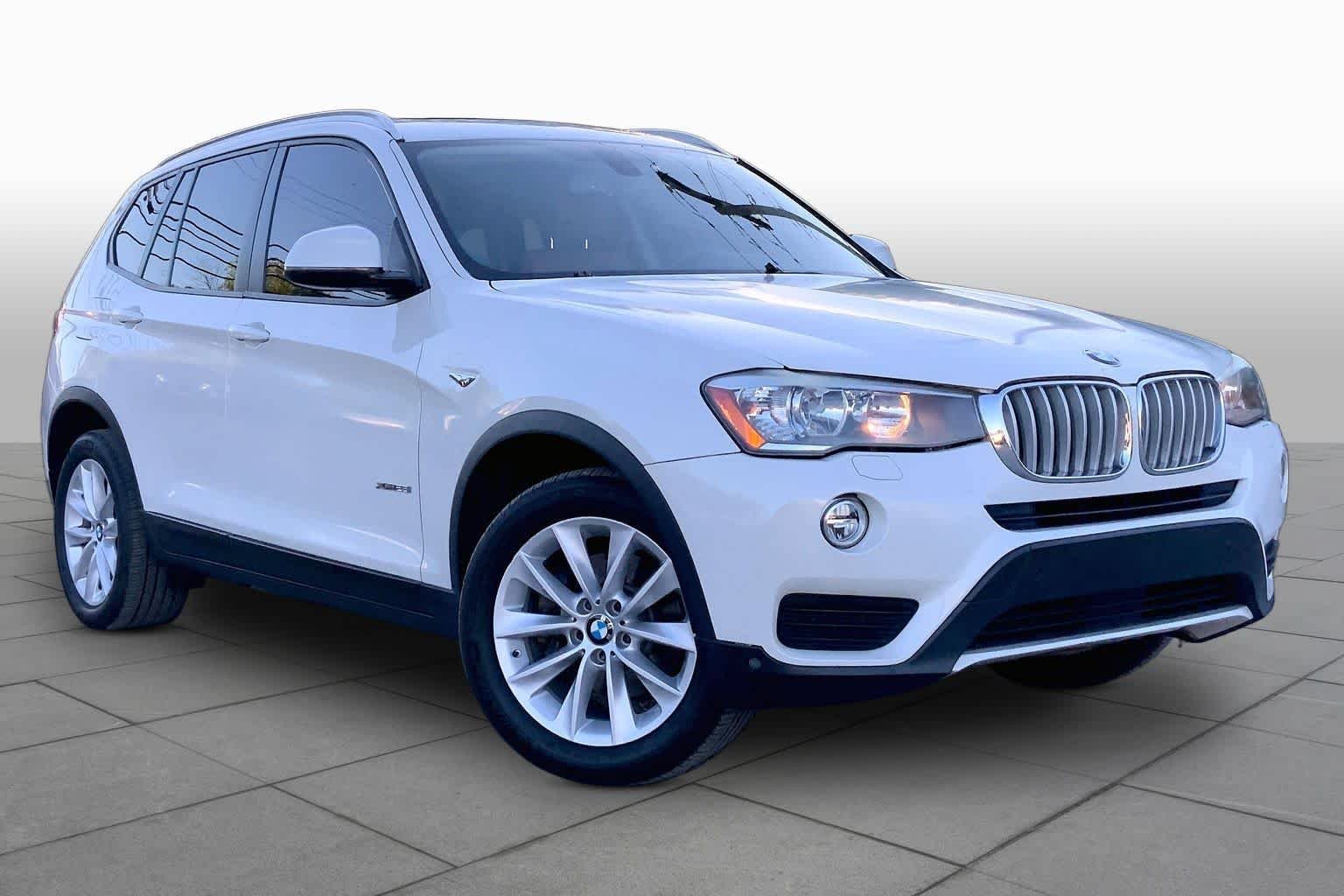 Used 2017 Alpine White BMW xDrive28i image 3