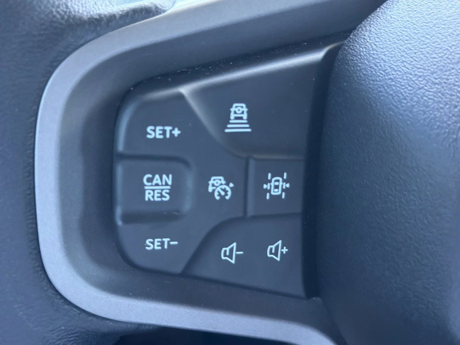 Used 2024 White Ford Wildtrak image 29