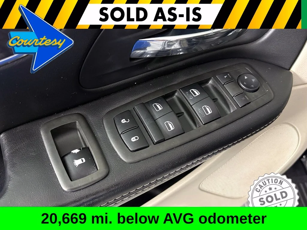 Used 2014 Silver Chrysler Touring image 12