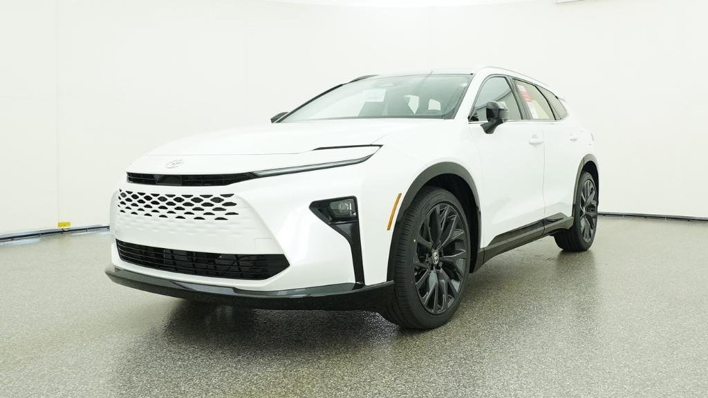 New 2026 Oxygen White Toyota Limited image 8