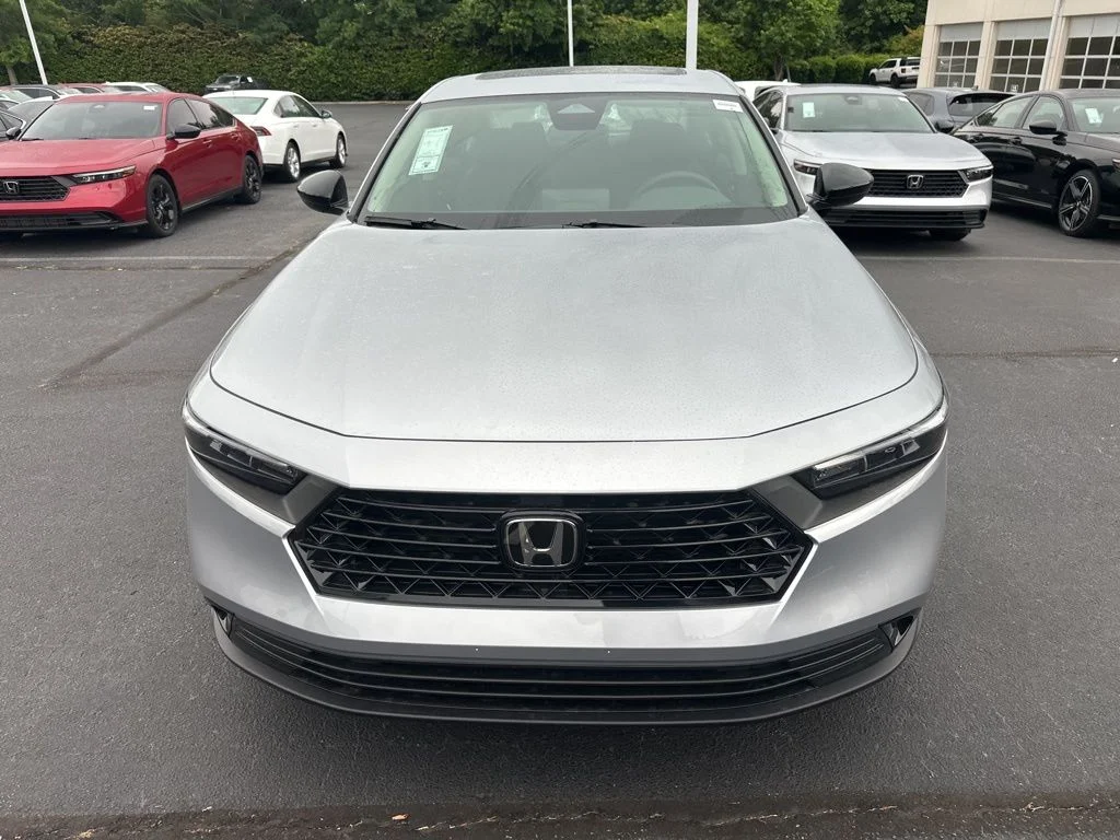 New 2026 Solar Silver Metallic Honda SE image 8