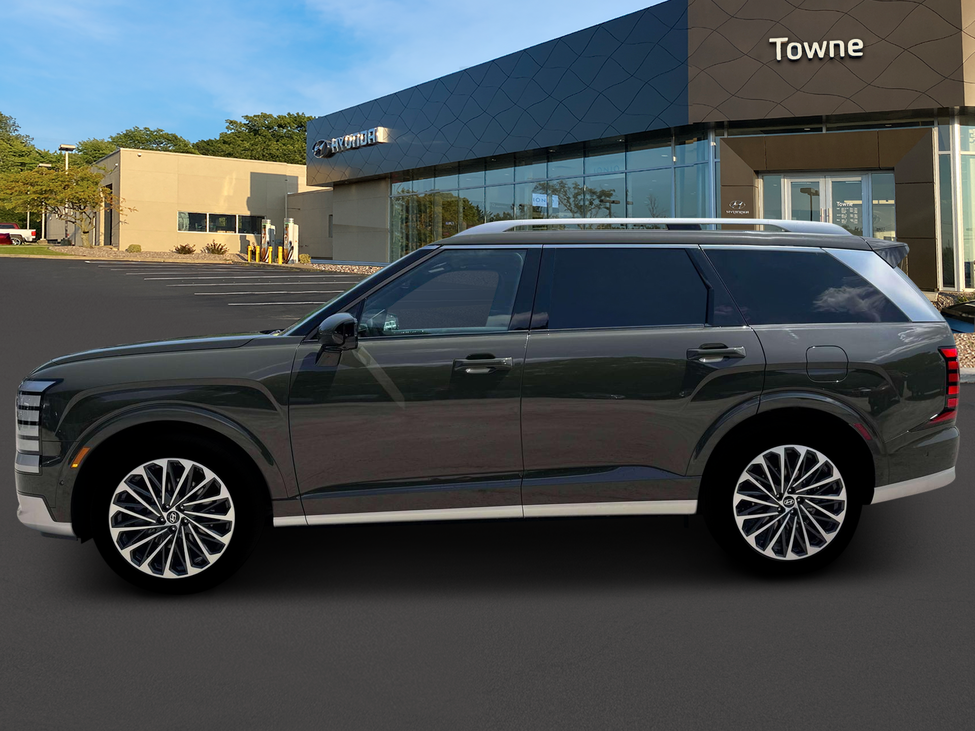 New 2026 Silver Hyundai Calligraphy AWD image 3