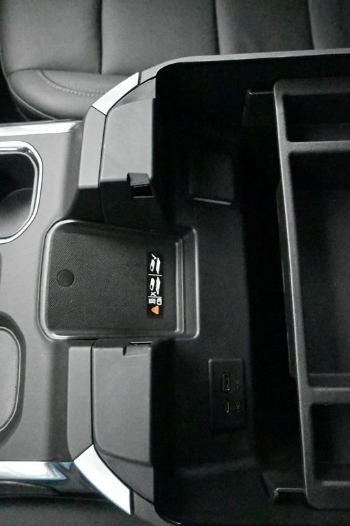 New 2026 Onyx Black GMC SLT image 17