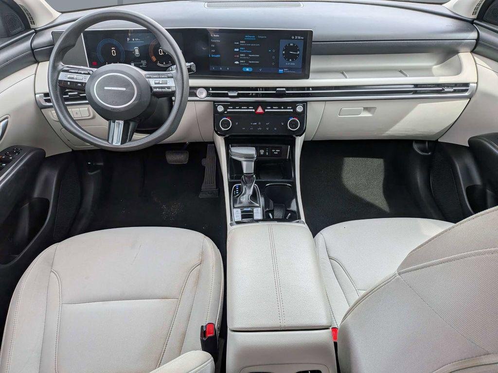 New 2025 Gray Hyundai SEL AWD image 17