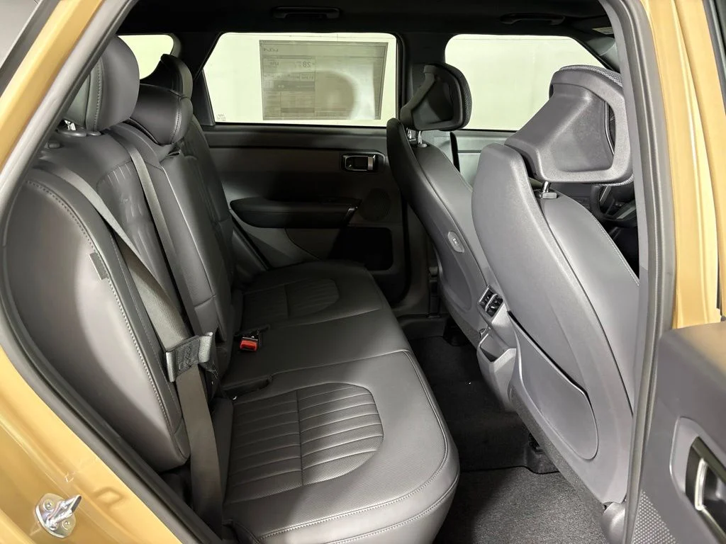 New 2027 Brown Kia X-Line S image 21