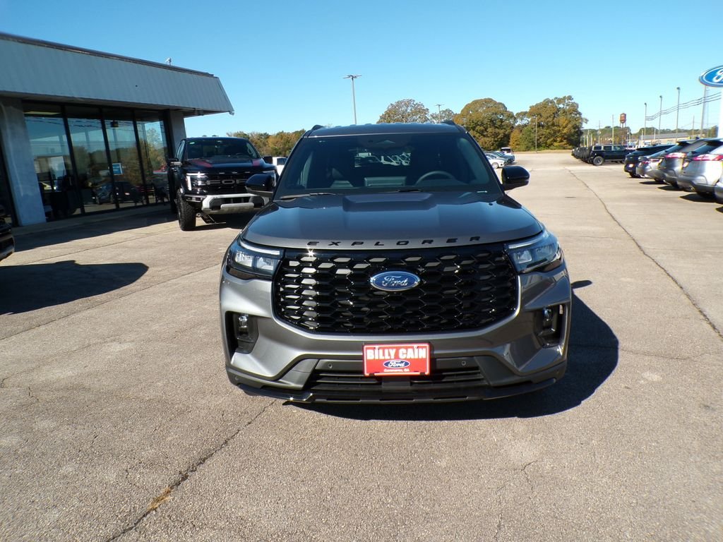 New 2026 Carbonized Gray Metallic Ford ST-Line image 2