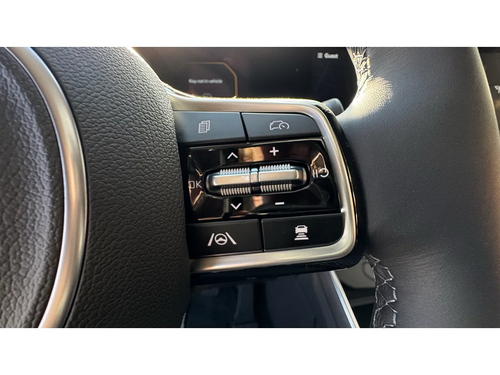New 2026 Ceramic Silver Kia SX Prestige image 10