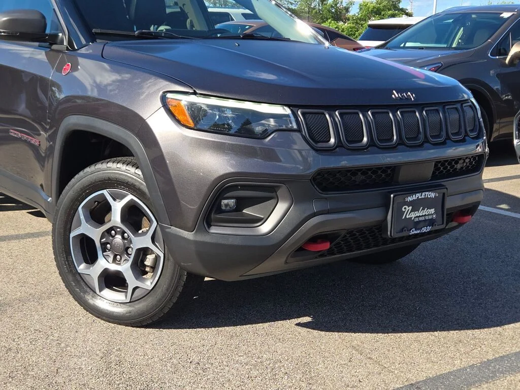 Used 2022 Gray Jeep Trailhawk image 2